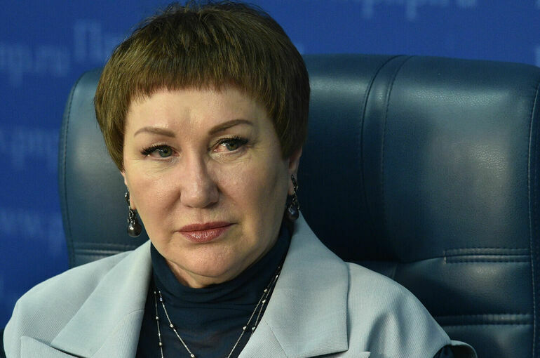 Сенатор Перминова анонсировала разработку стратегии по семейной политике