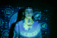 Клименко: Мошенники берут в криптовалюте, и все равно люди несут