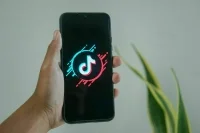 TikTok оштрафовали на 4 млн рублей за неисполнение предписания Роскомнадзора