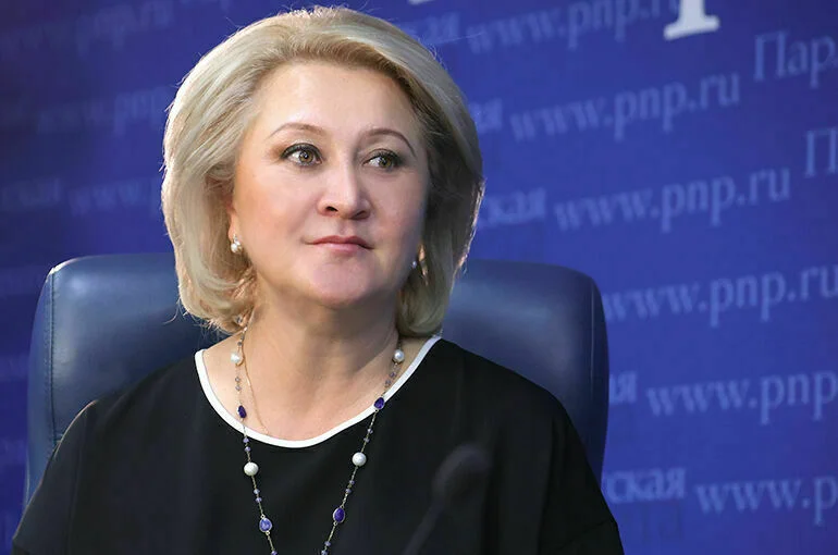 Сенатор Гумерова: Для педагогов утвердят перечень обязательных документов