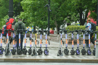 Власти Москвы рассматривают запрет электросамокатов в пределах Садового кольца