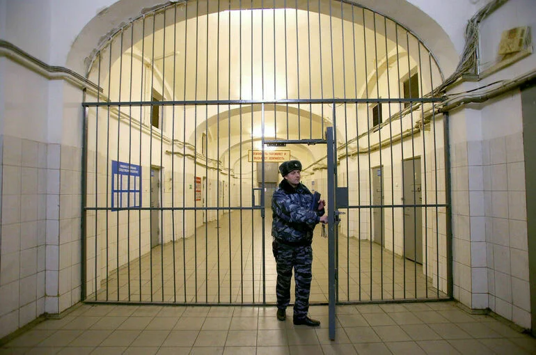 Экс-замглавы Минобороны просит выпустить его из СИЗО