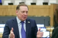 Депутат отдал часть зарплаты в помощь жителям Курской области