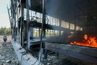 Семь человек были ранены в результате обстрела ТЦ в Донецке