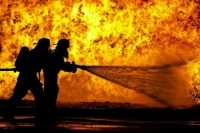 В Китае загорелся бывший советский авианосец «Минск»