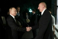 Путин и Алиев начали переговоры в узком составе