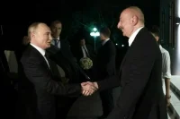 Путин и Алиев начали переговоры в узком составе