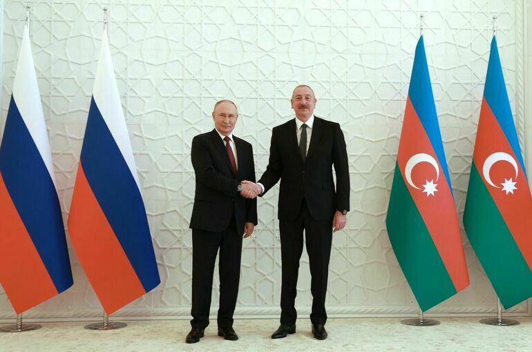 Россия подписала шесть документов в ходе визита Путина в Баку