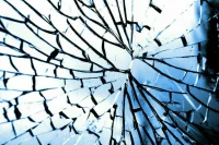В Волгоградской области обломки дрона повредили жилой дом