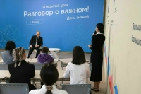 Президент рассказал, что спит шесть часов в сутки