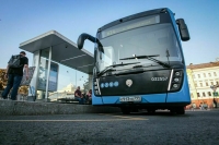 Чиновников предлагают обязать пользоваться общественным транспортом