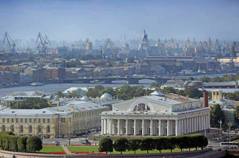 Петербург вошел в список популярных направлений для деловых путешествий по РФ
