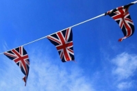 Власти Британии назвали «беспочвенными» обвинения ФСБ против дипломатов