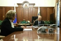 Попова объяснила Путину, почему вирусы стали быстрее размножаться