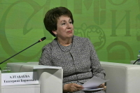 Сенатор Алтабаева считает, что россияне несерьезно относятся к выбору профессии