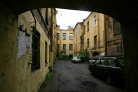 Жизнь в аварийных домах до расселения хотят сделать безопаснее