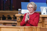 Матвиенко заявила о трехкратном росте доли женщин среди российских инвесторов