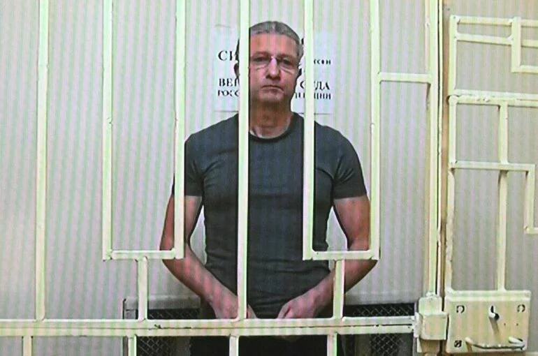 Суд продлил арест Тимуру Иванову до 23 декабря