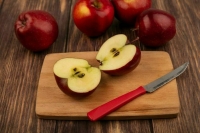 Россиянам может не хватить яблок, но их компенсируют морковь и капуста