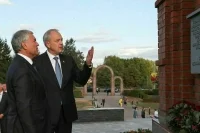 Володин посетил мемориальный комплекс «Буйничское поле» в Могилеве