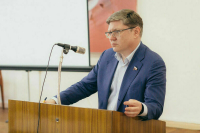 Депутат Исаев предложил отрегулировать цены в аптеках