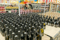 Лицензию на продажу алкоголя придется получить всем сетевым магазинам