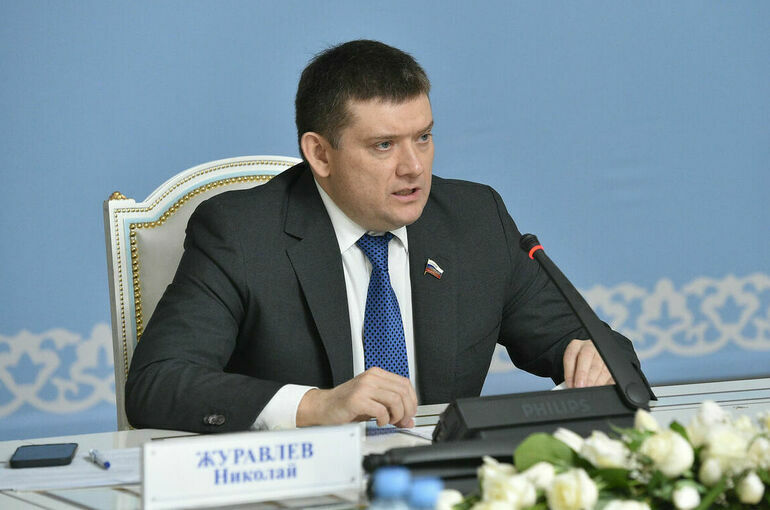 Сенатор Журавлев: Парламенту нужно быстро реагировать на угрозы в сфере финансов