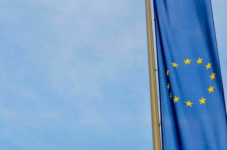 Еврокомиссия подаст иск против Венгрии из-за закона о защите суверенитета