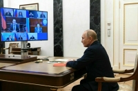 Путин обсудил с Совбезом меры по формированию системы международных расчетов