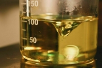 За нарушения при обороте метанола предложили штрафовать и дисквалифицировать