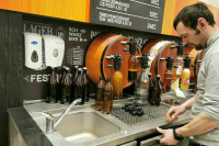 Комитет Совфеда отклонил инициативу о снятии моратория на проверки алкомагазинов