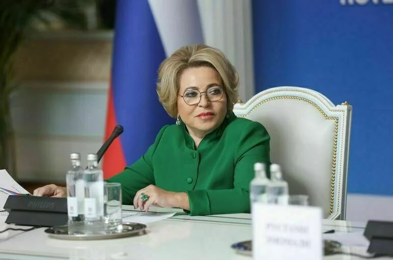 Матвиенко: Все больше российских учителей приезжают на работу в Таджикистан