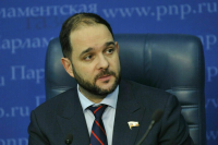 Депутат Мажуга призвал сократить срок приема платников в вузы