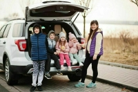 Многодетным семьям предложили разрешить тратить маткапитал на автомобиль