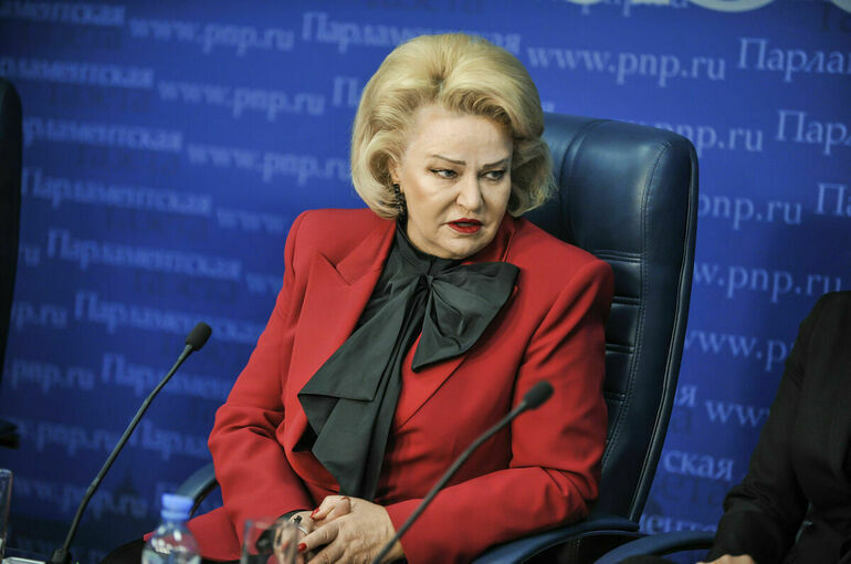 Депутат Останина назвала приоритетные направления семейной политики РФ