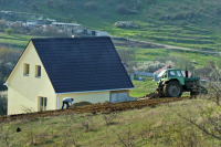В Крыму продлят особые условия земельных отношений
