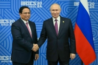 Премьер Вьетнама привез Путину двух драконов в подарок