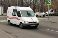 Три человека пострадали при пожаре в автосервисе на северо-западе Москвы