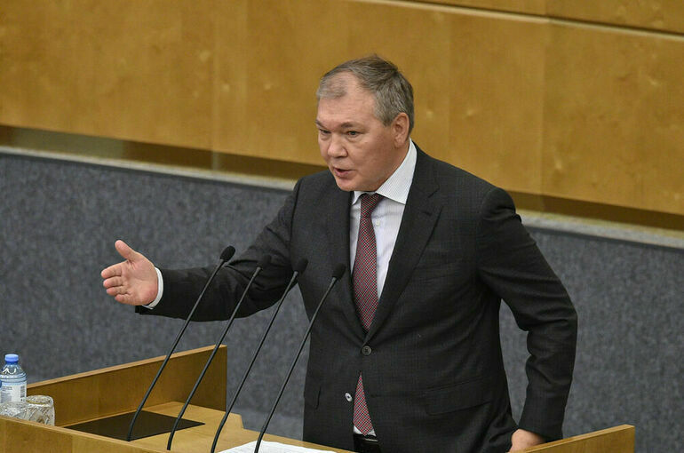 Депутат Калашников считает, что нельзя детей отправлять на чужбину