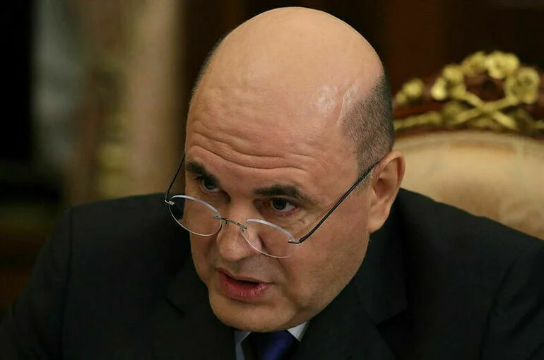 Мишустин призвал поддерживать молодых участников СВО