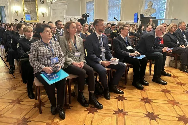 Парламентарии Ямала предлагают устранить правовые коллизии в вопросах пенсионного обеспечения северян