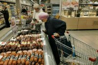 В кабмине не считают нужным вводить предельные розничные цены на продукты