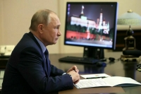 Путин поддержал идею создать единые учебники по русскому языку