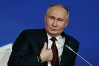 Путин ответил на вопрос, пользуется ли он интернетом