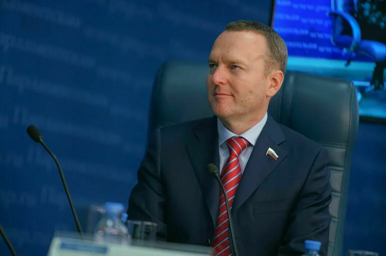 «Единая Россия» поддерживает стратегию Центробанка по борьбе с инфляцией