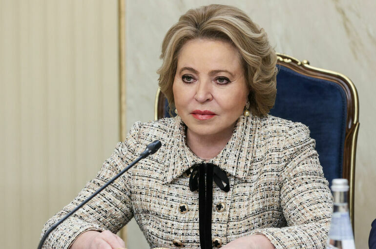 Матвиенко рассказала о «некабинетном опыте» выпускников Палаты молодых законодателей