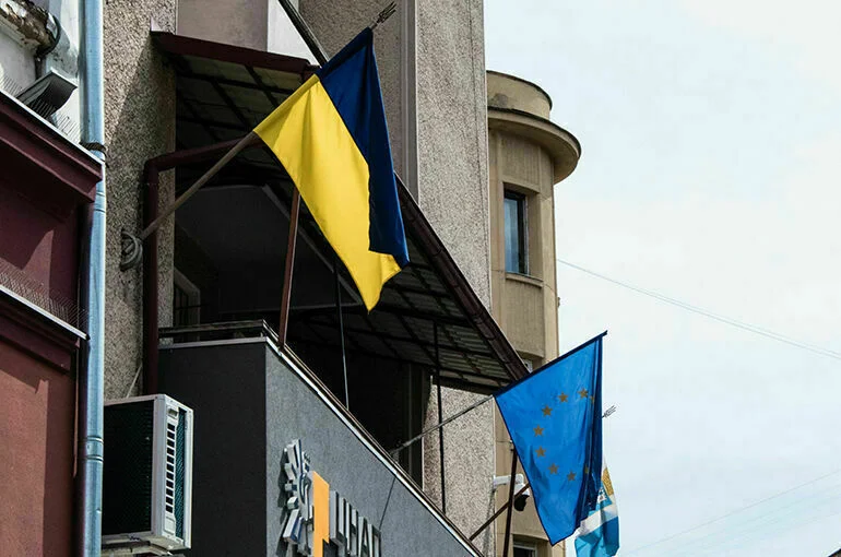 Депутат рады Дмитрук считает, что Украине не нужно членство в НАТО и Евросоюзе