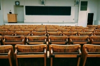 В университетах могут объединить факультеты журналистики и филологии