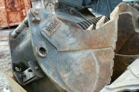 В Кривом Роге демонтировали памятники Пушкину и Лермонтову