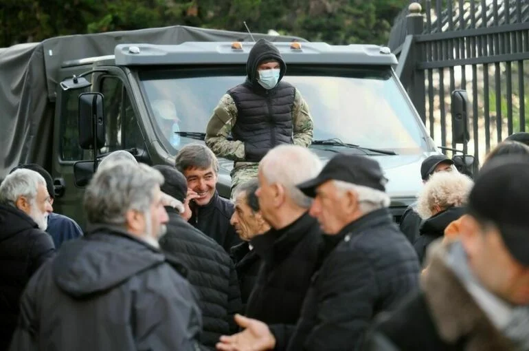 Оппозиция в Абхазии прекратила переговоры с властями